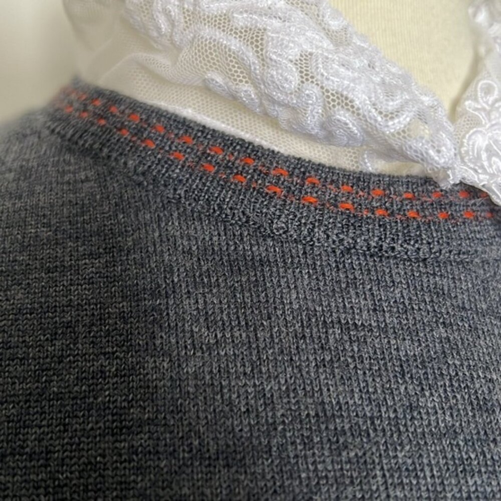 Merino sweater lightweight unisex unmarked perfect orange accent in collar